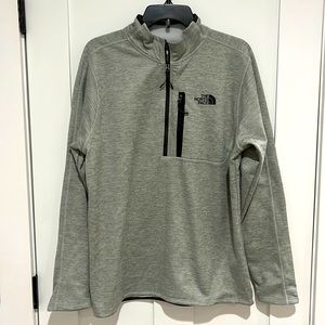 NWOT The North Face Quarter Zip Sweatshirt